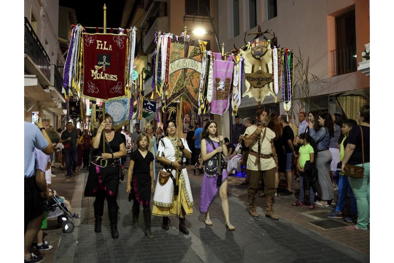 Los moros i cristians de Moraira continan con la reconquista del Castillo y el gran desfile de gala