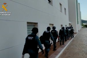 La Guardia Civil desmantela en Dnia y Ondara una red que extorsionaba a usuarios de pginas web de contactos