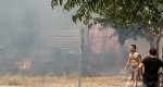 Un incendio en Jess Pobre afecta a un pinar cercano a unas viviendas 