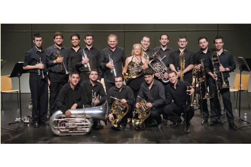 Ensemble Brass y la Coral Javiense dan ambiente musical al fin de semana de Xbia