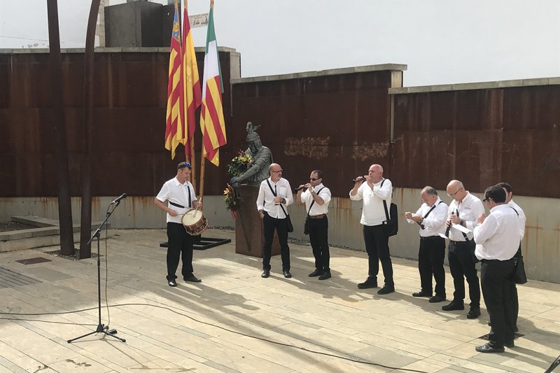 La msica de lOrfe, el Quintet de Metalls Al Vent i La Clandestina commemora la Diada dels valencians a Pego