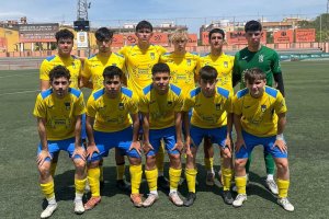 Futbol Preferente Juvenil: El Dnia A se sita a un punto para la promocin de ascenso a falta de tres jornadas