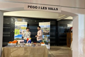 La Regidoria de Turisme de Pego es congratula de lacceptaci de les rutes per les muntanyes i amb bicicleta pel terme exposades a la Fira de la Marina Alta