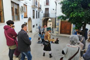 Visitas teatralizadas en el casco histrico de Pego para conmemorar la hazaa de Elcano y Magallanes