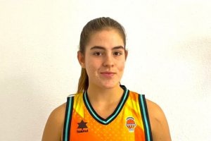 La dianense Martina Gil es finalista del Campeonato de Espaa de baloncesto con el Valencia Basket
