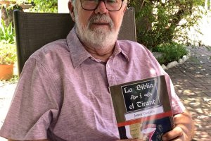 Josep Castell publica La Bblia i el Tirant, la seua primera novella histrica
