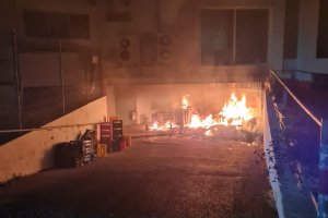 Un incendi obliga a evacuar els clients de l'Hotel Port Dnia per l'acumulacio de fum 