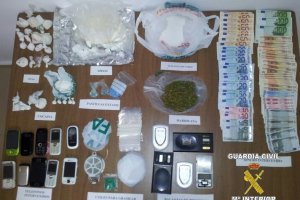La Guardia Civil desmantela un grupo dedicado a la venta de droga en la Marina Alta