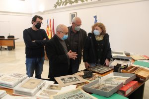 La familia Cardona Far dona al Arxiu de Dnia ms de 2.000 fotografas de finales del siglo XIX y del XX