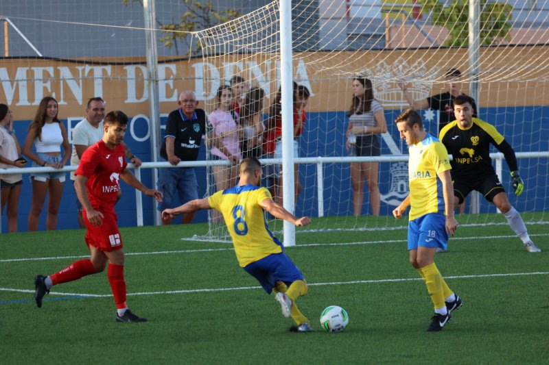 Regional Preferente: El Dnia gana al Canals 1-0 con gol de Josep