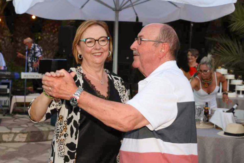 GALERIA de FOTOS de la festa dels 50 anys del Restaurant LOS ARCOS de PEDREGUER