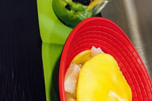Ceviche de pez limn con mango y guacamole