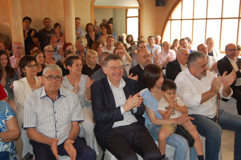 El socialista Jos Ramiro es elegit nou alcalde amb el testimoni dexcepci del president de la Generalitat