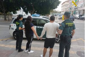 La Guardia Civil detiene en Calp y Moraira a dos personas acusadas de robar con el mtodo del abrazo