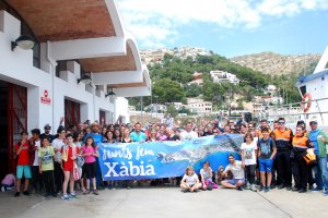 265 personas participan en la II Jornada Popular de limpieza del litoral de Xbia