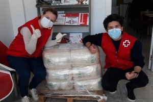 El chef Rafa Soler organiza una donacin de ms de una tonelada de productos de primera necesidad 