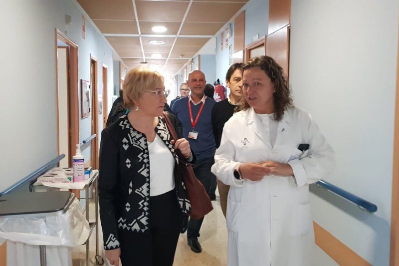 La consellera de Sanidad visita el HACLE de La Pedrera tras el anuncio de Puig sobre el rescate de la reversin 