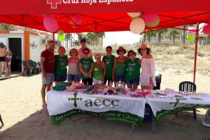 Campanya de prevenci del cncer de pell a la platja de lEstany