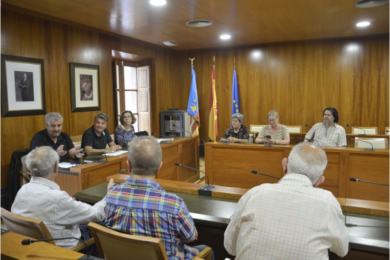 El alcalde de Xbia advierte a la empresa que construye el Auditorio que no se aceptarn sobrecostes ni rebajas de calidad