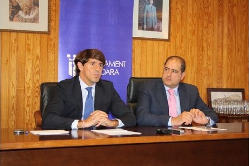 El delegado del Consell explica en Ondara el plan de medidas de ahorro de la Generalitat