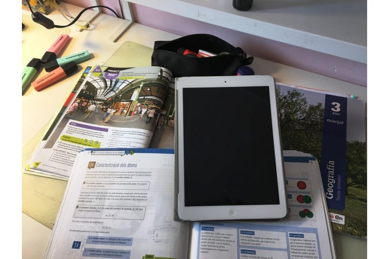 El Ayuntamiento de Dnia prestar tabletas a los alumnos de los institutos