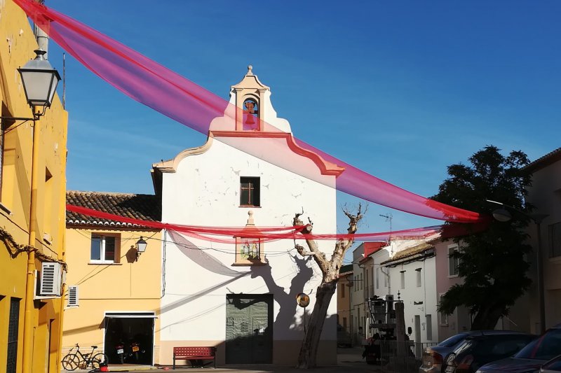 Festes i Tradicions incrementa la decoracin navidea en el casco urbano de Ondara