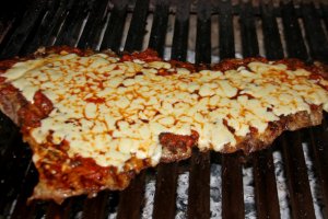 Matambres de vaca en salsa de pizza