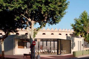 L’Ajuntament d’Ondara opta per envidrar el bar de plaça de bous per a guanyar visibilitat