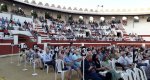 El Cor de la Rectoria recauda 2.500 euros para la AECC en clave de musical en la plaza de toros de Ondara