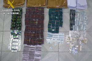 La Guardia Civil incauta 25.600 comprimidos falsos de viagra que iban a ser entregados en Calp