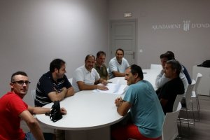 Ayuntamiento de Ondara y usuarios ultiman la rehabilitacin integral del trinquete municipal