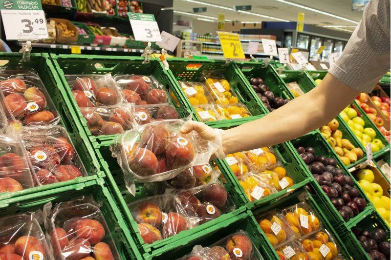 Supermercados masymas incrementa este verano la compra de fruta de temporada y del terreno en un 15%