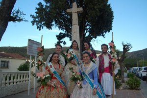 La ofrenda pone el colorido del folklore en las fiestas patronales de Orba