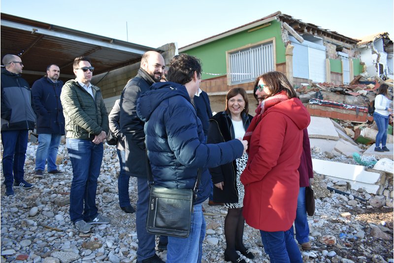 Isabel Bonig se entrevista con vecinos de Les Deveses y pide a los socialistas que aceleren las obras de emergencia