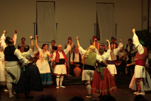 El Grup de Danses Portitxol dedica el seu tercer treball, titulat Bona Gent, a la figura de Sant Vicent Ferrer
