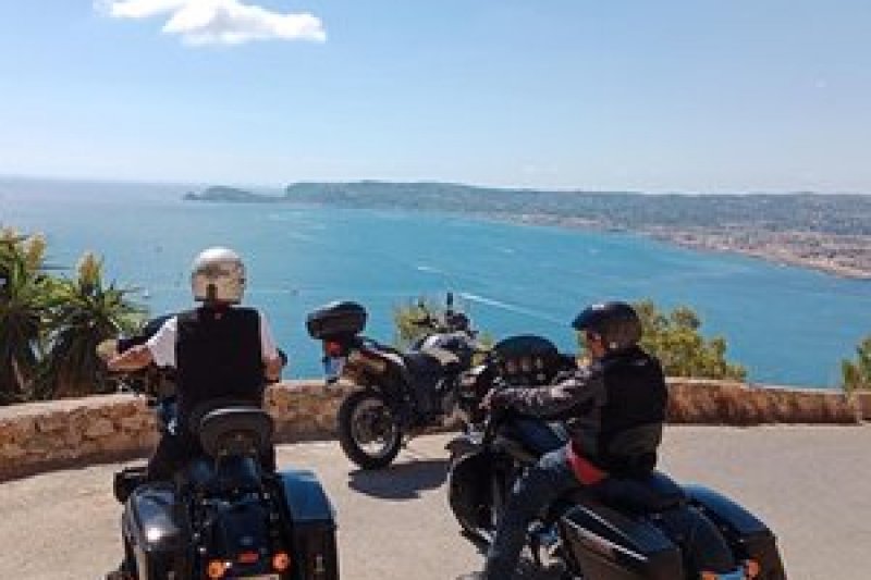 Un recorrido por la Marina Alta con la moto y la cmara de fotos