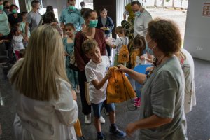 L'Hospital de Dnia celebra la fi de curs dels xiquets hospitalitzats