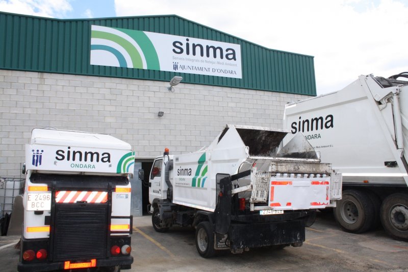 SINMA estrena nova retolaci i cartelleria explicativa en el punt de recollida de residus domiciliaris