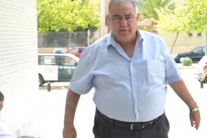 El ex concejal del PP de Calp Juan Rosell y su mujer han sido detenidos por traficar con cuadros falsificados 
