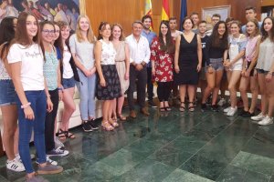 Alumnos alemanes de intercambio visitan el Ayuntamiento de Xbia