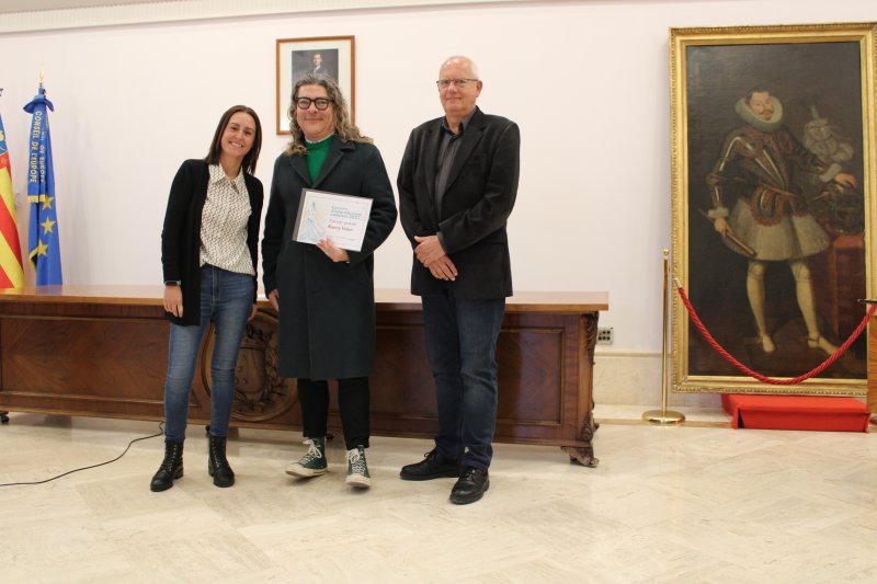 ptica Romany gana el primer premio del concurso de escaparates navideos