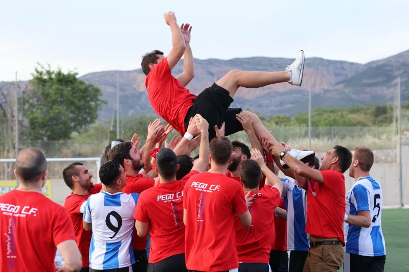 Primera Regional: El Pego gana en Gata (1-3) y celebra el ascenso a Preferente