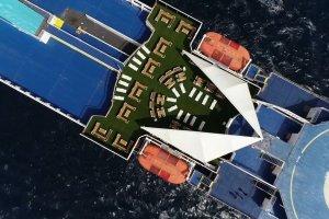 Baleria convierte 85.000 envases de plstico en mobiliario de terrazas para dos de sus ferries