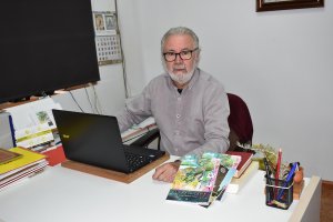 Josep Castelló torna a les llibreries amb El Drac Ocaive, una història de fades amb la qual han crescut el seus nets