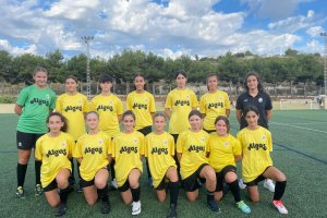 La Escuela de Fútbol de Benitatxell crea un equipo femenino infantil 