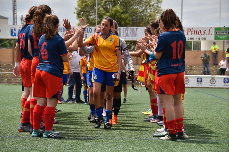 Ftbol Femenino: La dianense Fiamma Bentez es subcampeona de Espaa con la valenciana Sub 16