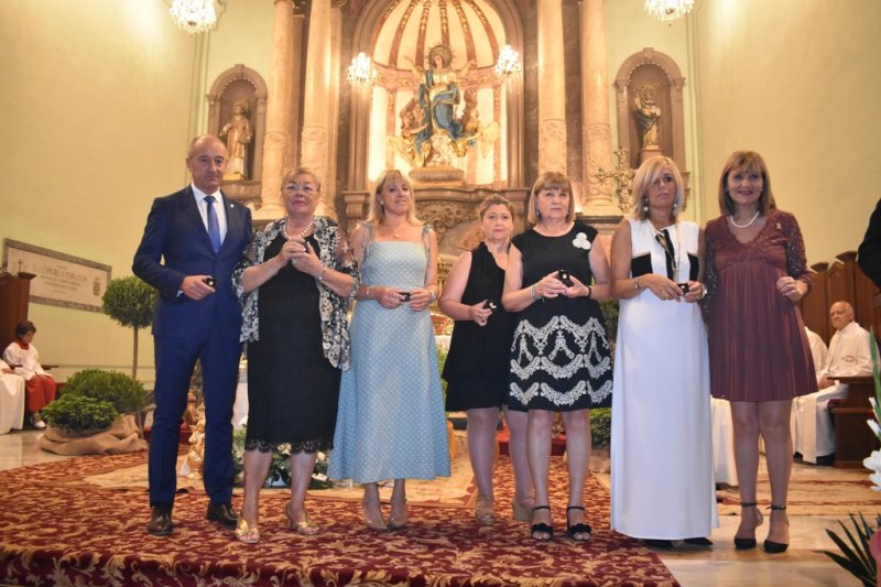 Cinco mujeres se incorporan a la Cofrada de Sant Rocde Dnia