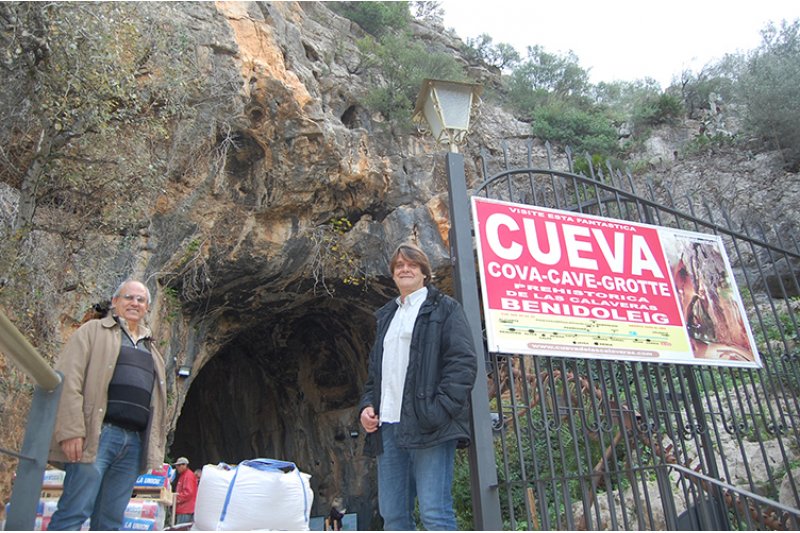 El Ayuntamiento de Benidoleig mejora la seguridad de los visitantes de la Cova de les Calaveres con una estructura aporticada en la entrada