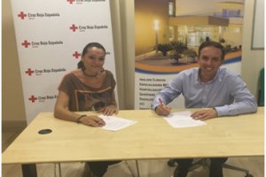 San Carlos dona material mdico a Cruz Roja