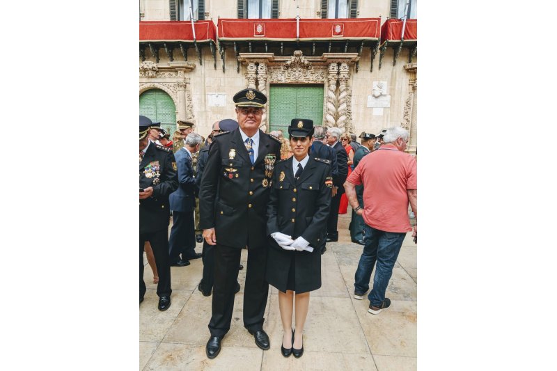 La Guardia Civil de Alicante destaca la labor de la Delegada de Participacin Ciudadana de la Comisara de Polica Nacional de Denia